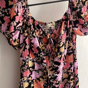 rewind dress. great condition, floral and flowy never been worn